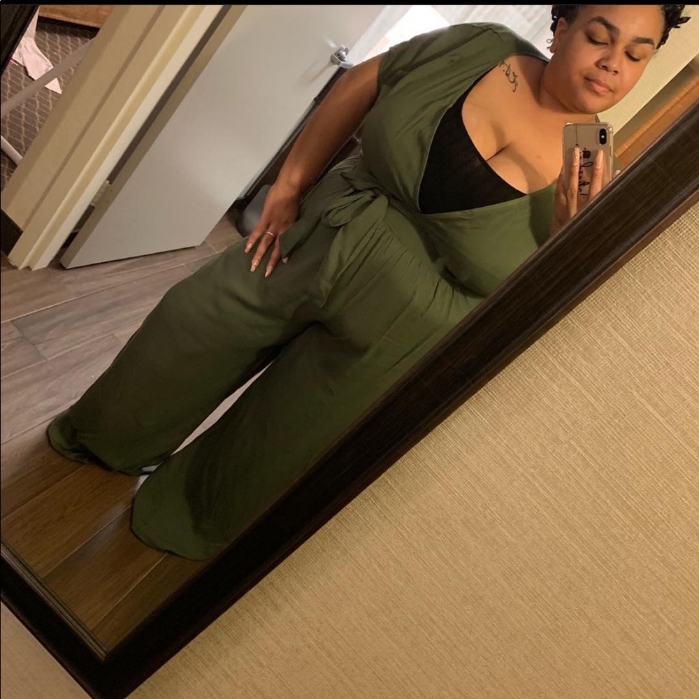 Fashion Nova Ivy Wrap set